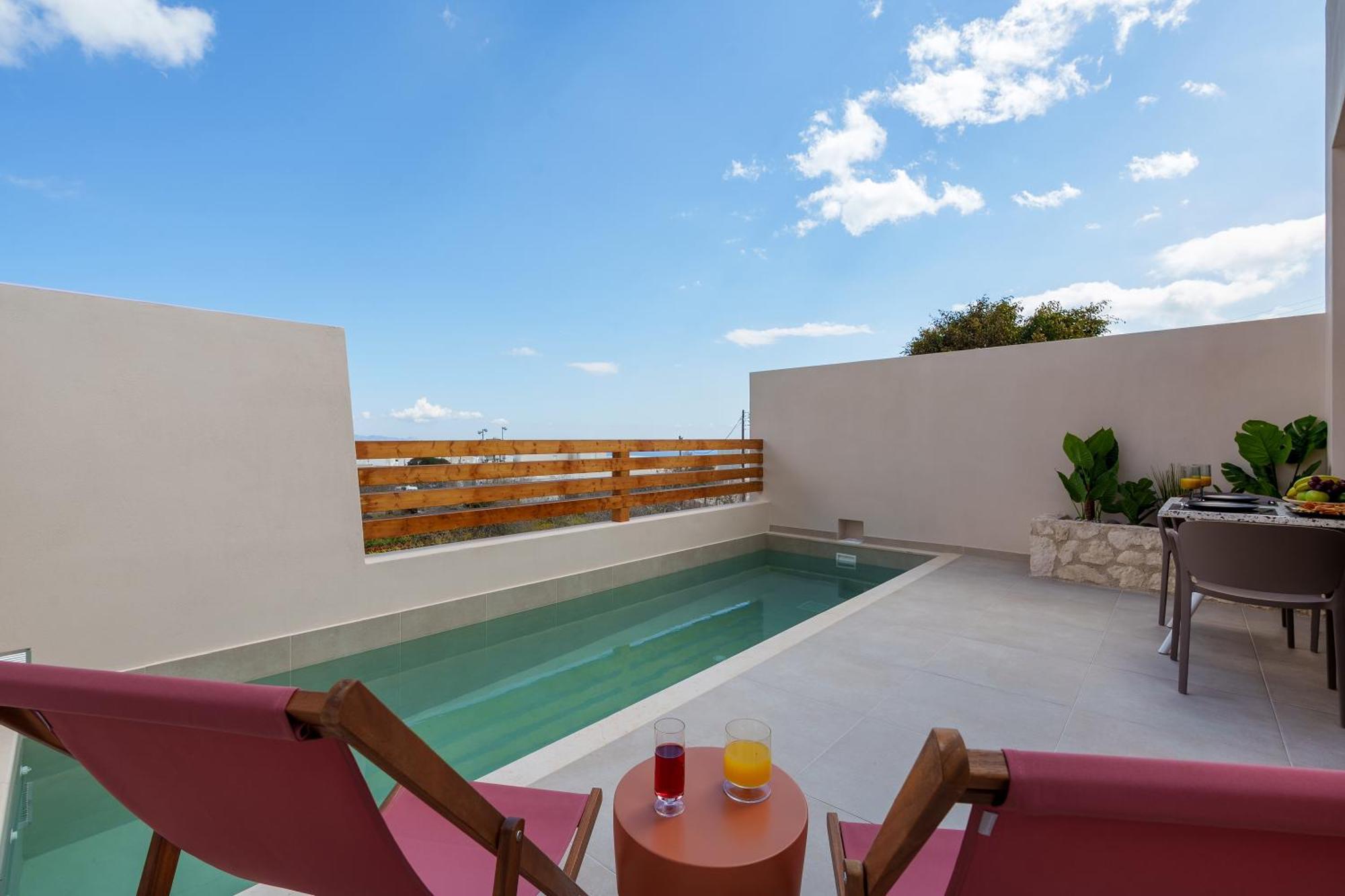 Sugarwhite Suites With Private Not Heated Pool Emporio  Eksteriør billede