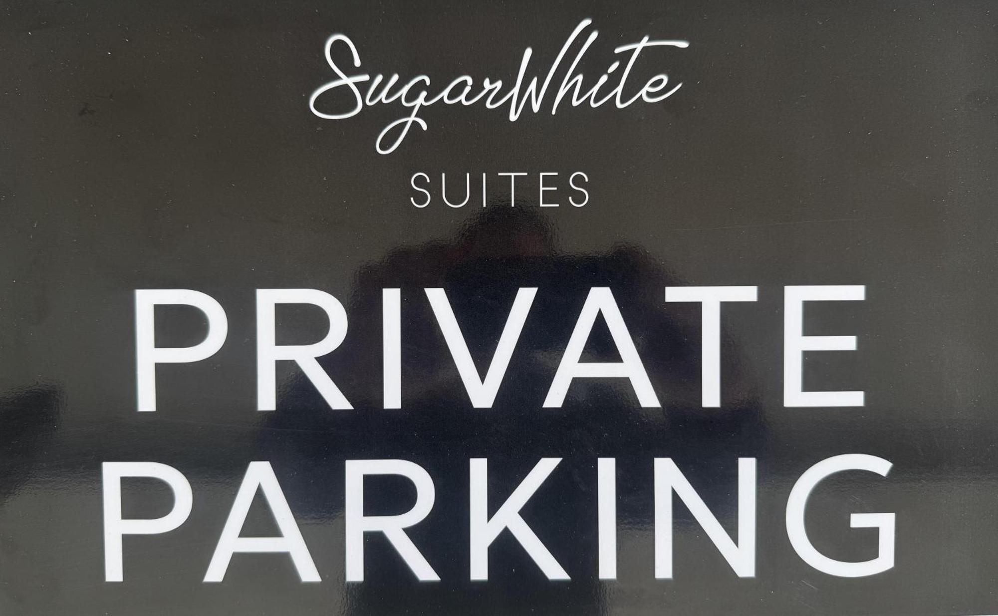 Sugarwhite Suites With Private Not Heated Pool Emporio  Eksteriør billede